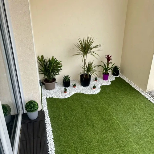 Stylish Balcony Artificial Grass